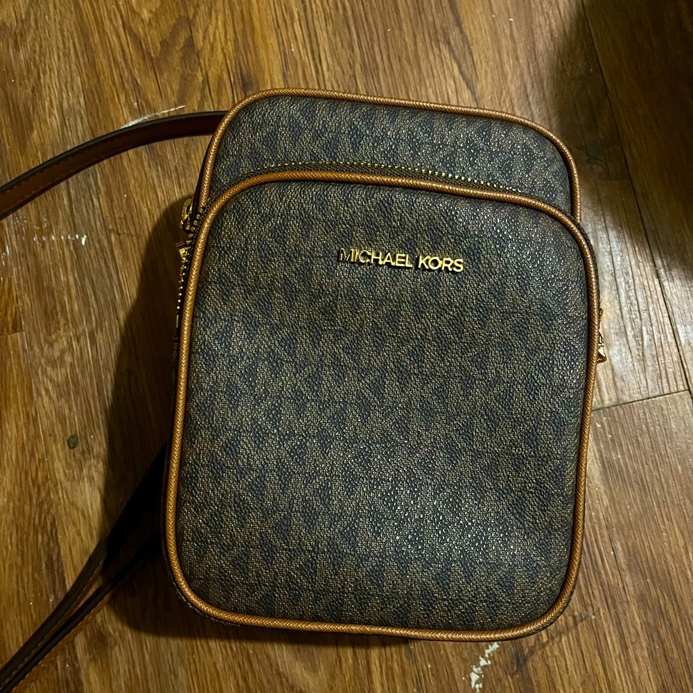 Michael Kors purse